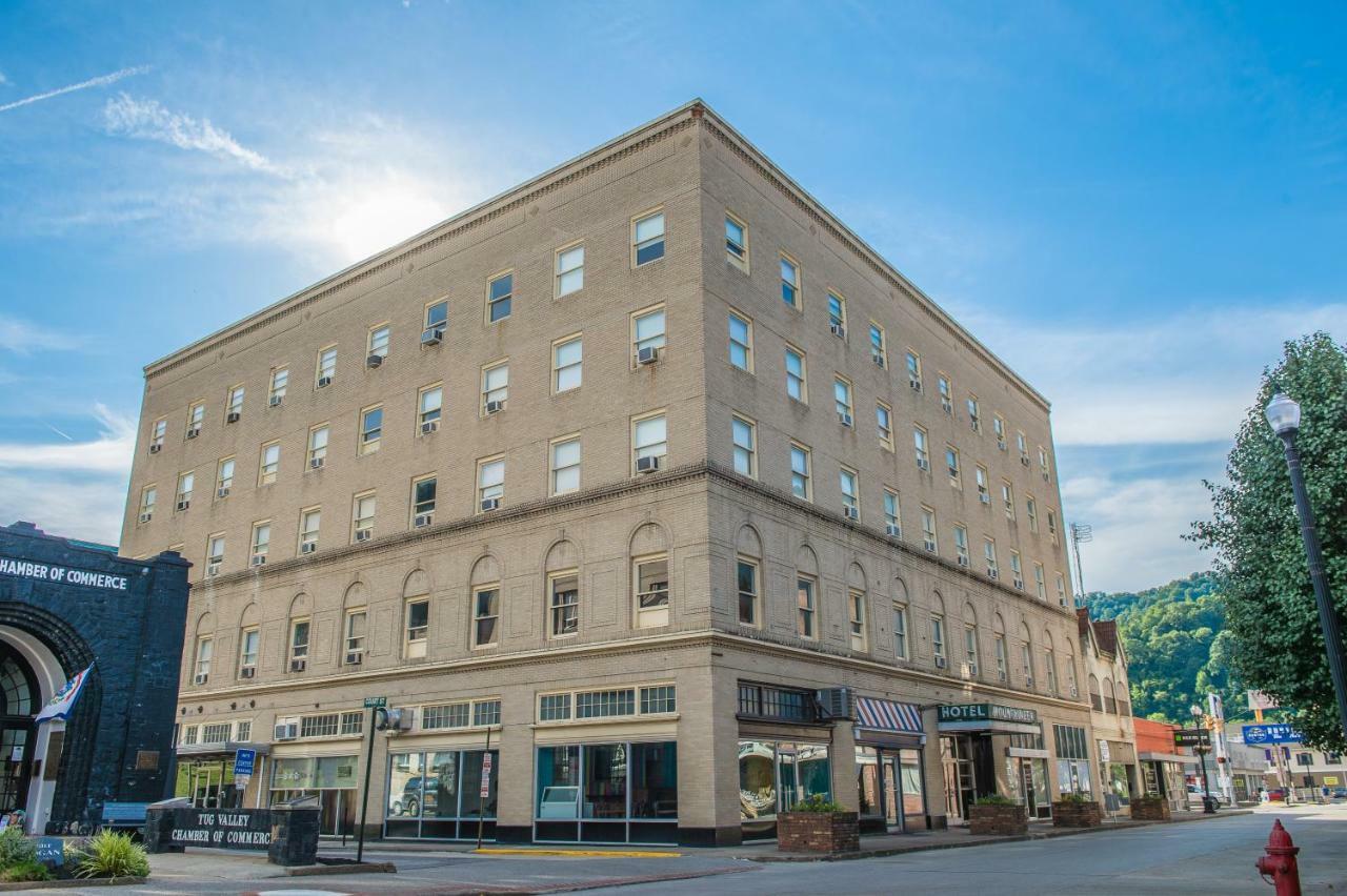 The Mountaineer Hotel Williamson المظهر الخارجي الصورة
